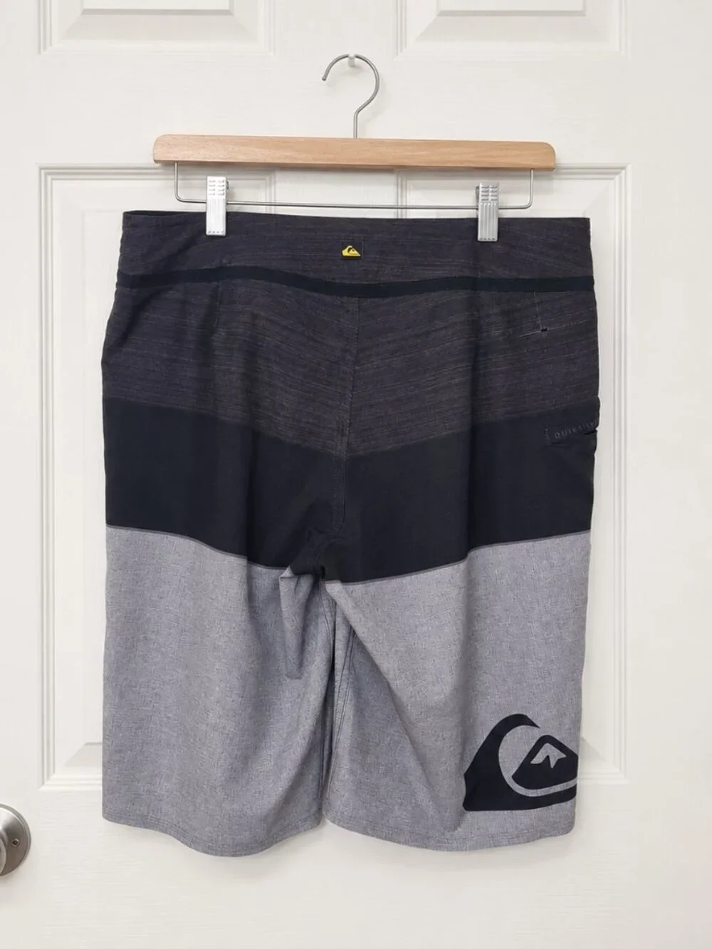 Quiksilver Mens Swim Trunks Size 30